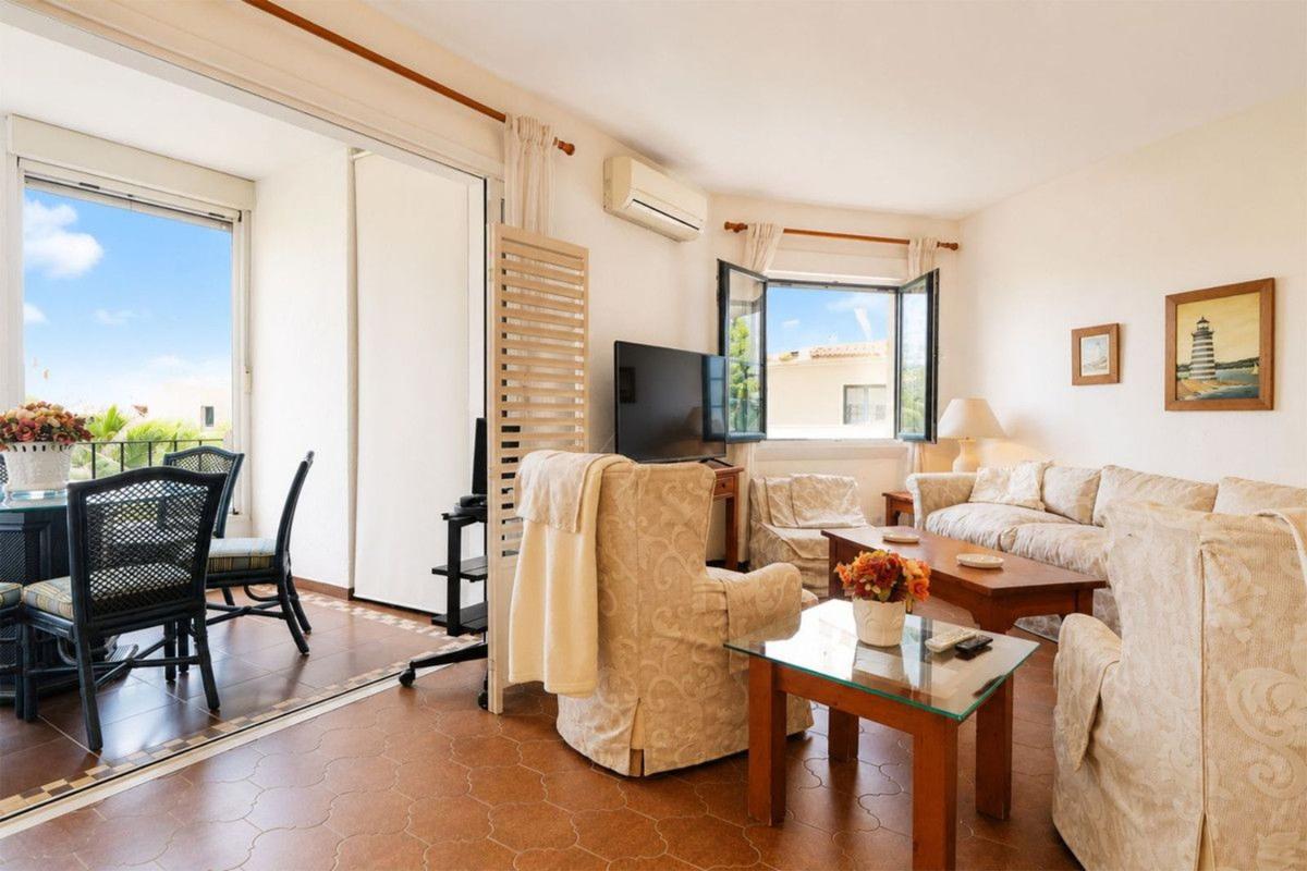 Продажа квартиры на Piso en Puerto de Cabopino, 3, Cabopino - Artola, Marbella, Марбелла
photo 4