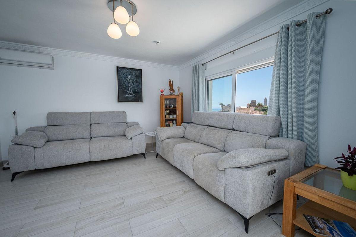 Sale of apartment in Piso en Calle Mijas del Faro, Calaburra - Chaparral, Mijas, Mijas
 photo 4