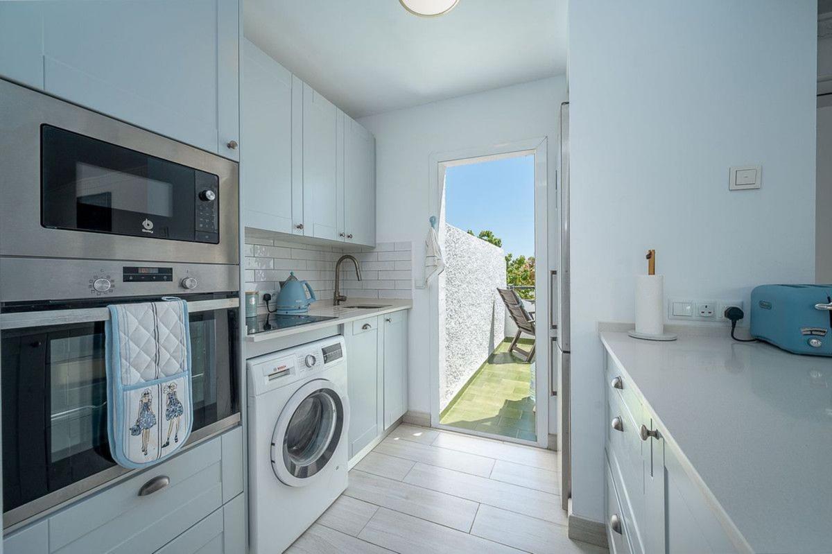 Sale of apartment in Piso en Calle Mijas del Faro, Calaburra - Chaparral, Mijas, Mijas
 photo 5