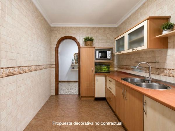 Venta de piso en Piso en Plaza de Bailén, 5, Los Castillejos - La Trinidad, Málaga, Málaga
 photo 4