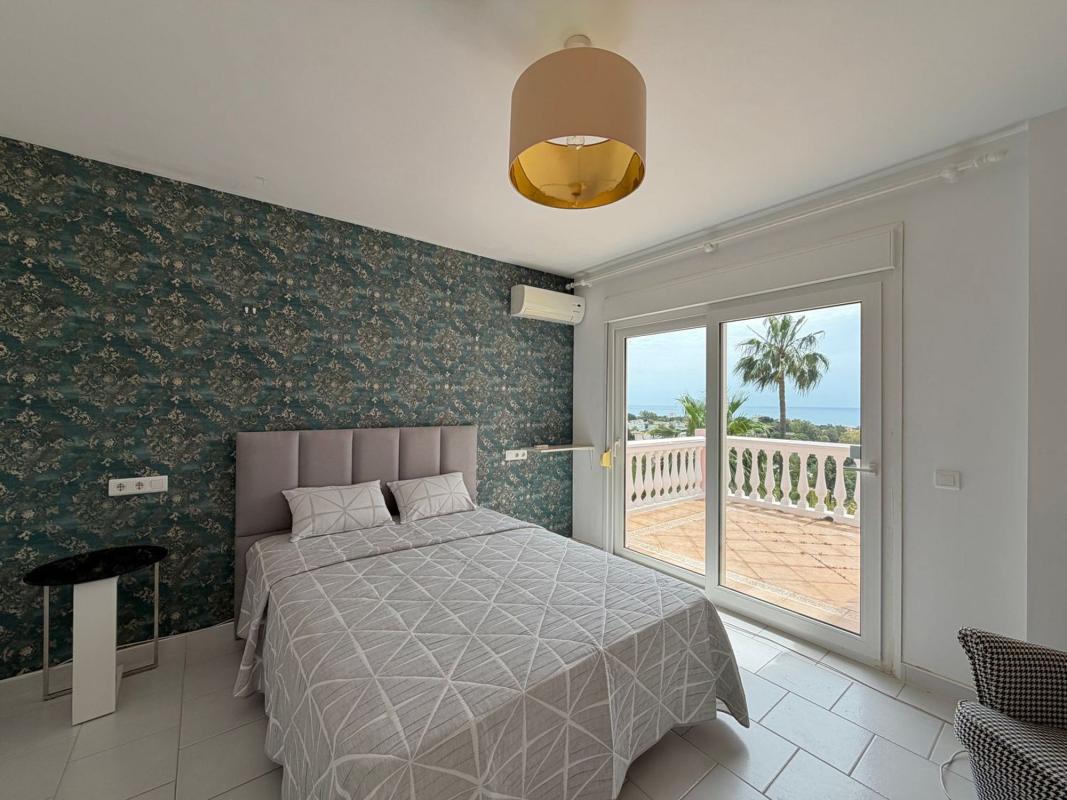 Properties for sale and rent in Spain photo 5
