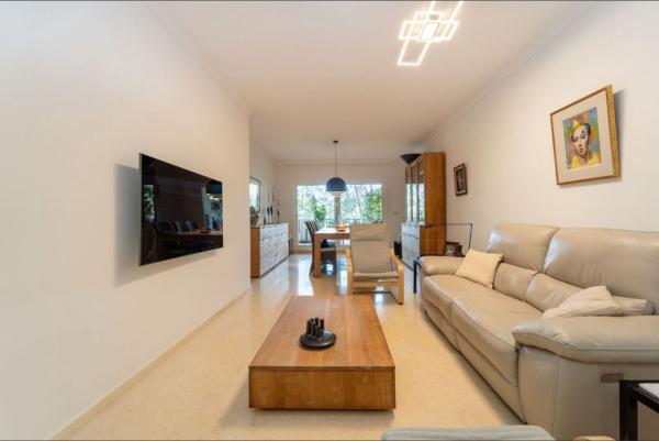 Venta de piso en Piso en Calle Italia, 4, Hacienda Elviria, Marbella, Marbella
thumbnail 2