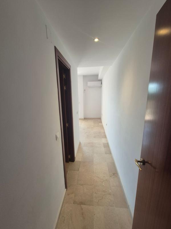 Sprzedaż mieszkania w Piso en Calle Artemisa, 4, Los Pacos, Fuengirola, Fuengirola
photo 5