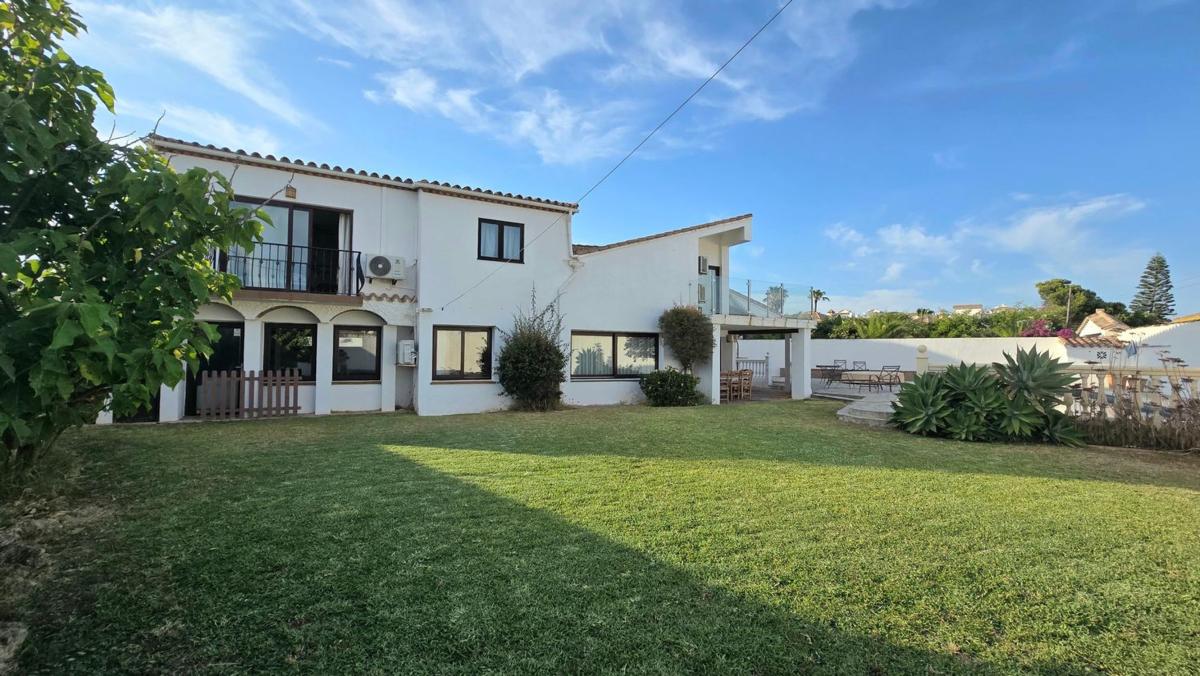 Propiedades en venta y alquiler en España photo 2