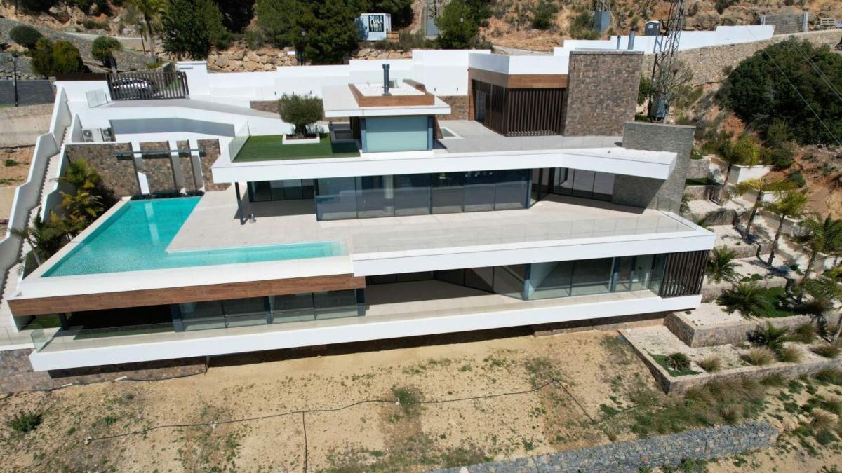 Propiedades en venta y alquiler en España photo 4