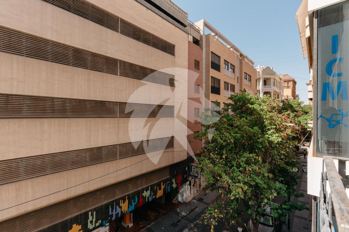Venta de piso en Piso en Calle Poeta Quintana, Mercado, Alicante / Alacant, Alicante / Alacant
photo 4