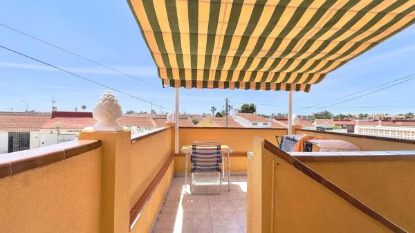 Casa o chalet independiente en Calle Francisco Rivera-Paqui, La Siesta - El Salado - Torreta, Torrevieja photo 4