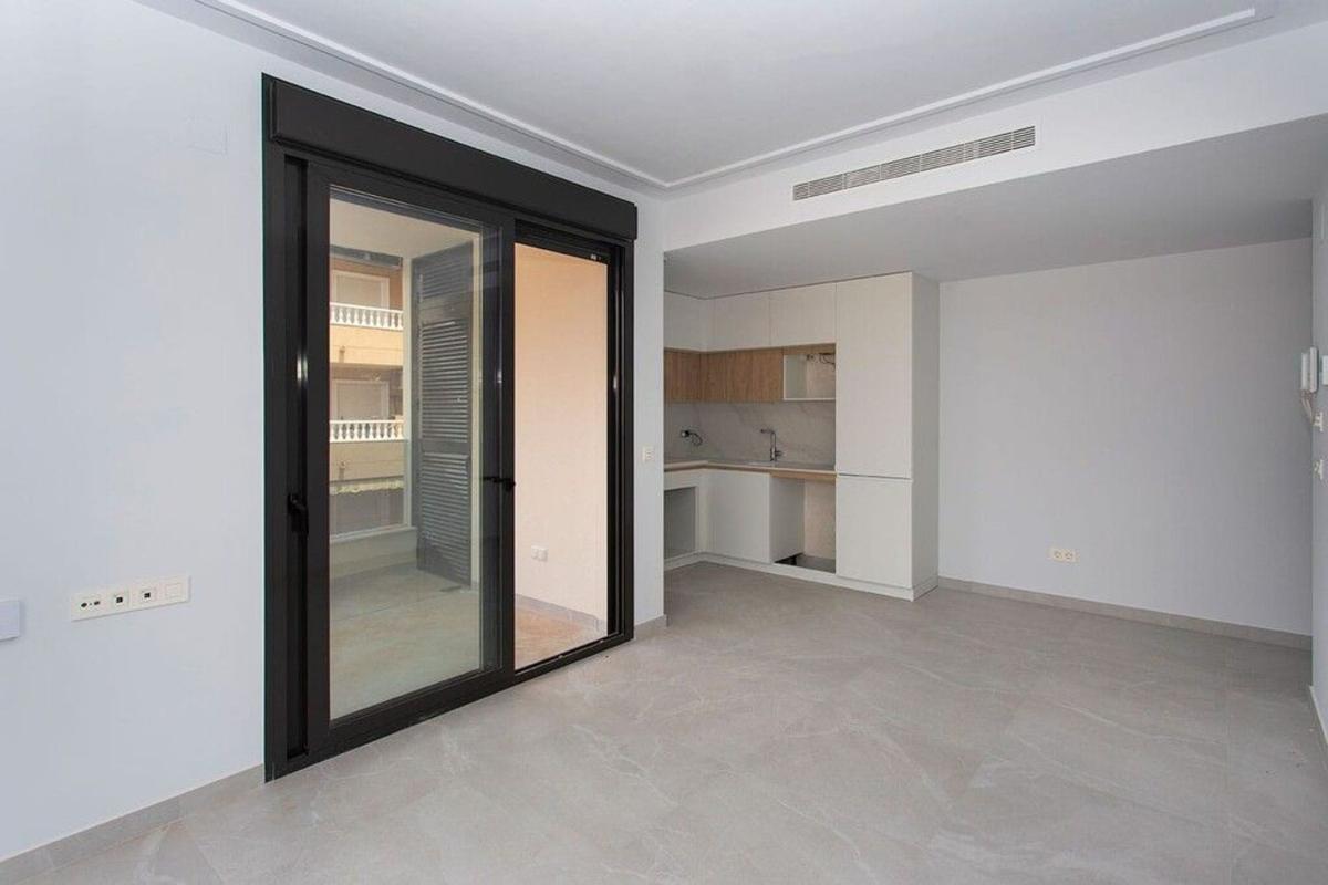 Продажа квартиры на Piso en Las Piscinas Naturales, Torrevieja, Торревьеха
photo 5