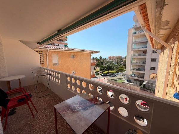 Venta de piso en Piso en Avenida Virgen del Carmen, Los Europeos, Torrevieja, Torrevieja
photo 1