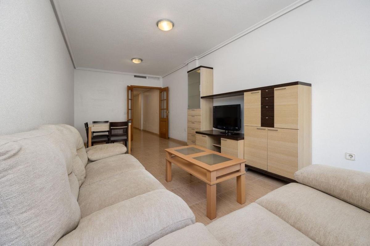 Venta de piso en Piso en Calle d Manuel Martinez Guirao s/n, El Molino, Torrevieja, Torrevieja
 photo 4