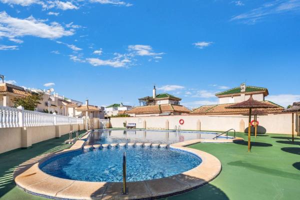 Mieszkanie na sprzedaż w  Piso en La Siesta - El Salado - Torreta, Torrevieja, Torrevieja photo 2