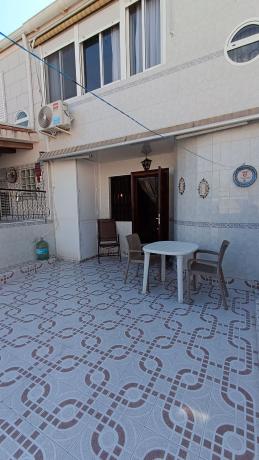 Chalet adosado en Calle Alicante, Playa de los Náufragos, Torrevieja thumbnail 3