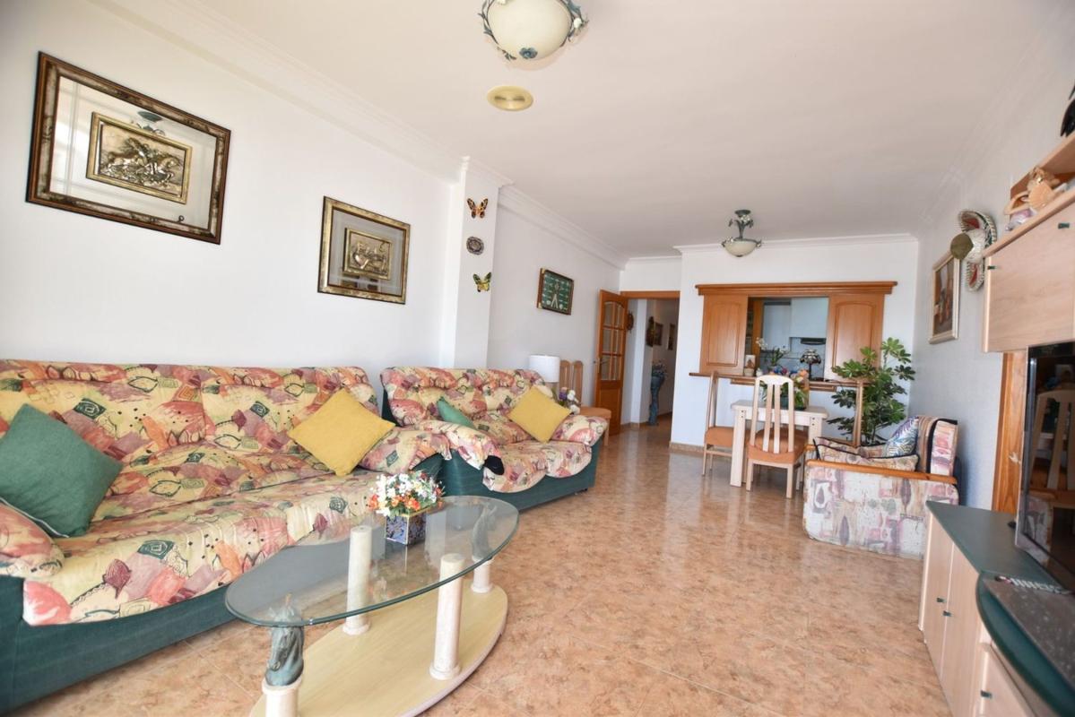Venta de piso en Piso en Calle Mayor, Gaspar Perrelló, Torrevieja, Torrevieja
photo 5