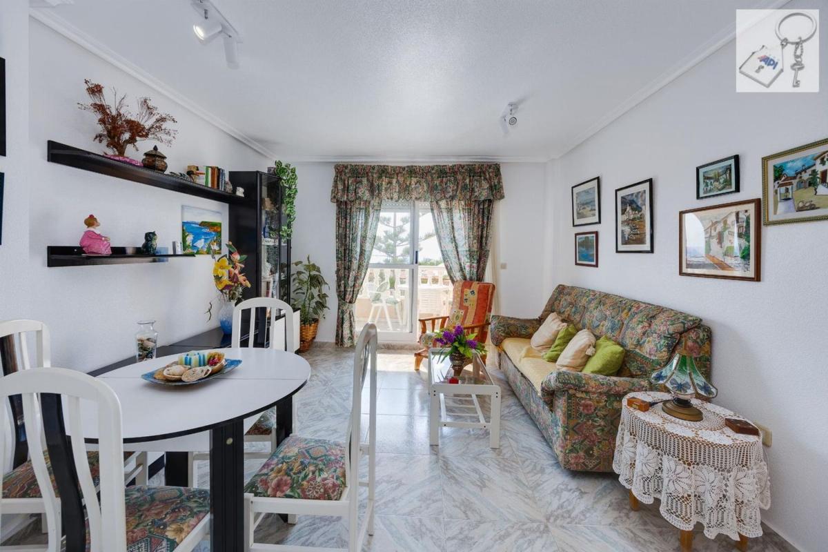 Venta de piso en Piso en Miramar - Torre del Moro, Torrevieja, Torrevieja
photo 3