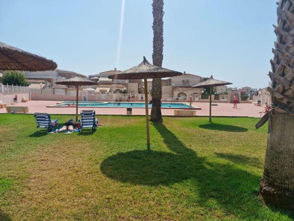 Casa o chalet independiente en Aguas Nuevas, Torrevieja photo 1