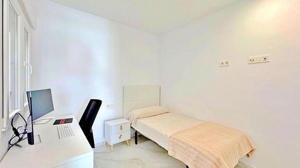 Chalet adosado en Los Balcones - Los Altos del Edén, Torrevieja thumbnail 3