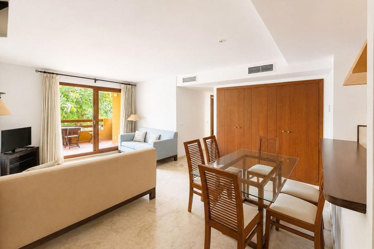 Sale of apartment in Piso en Calle Mar Rizada, Punta Prima, Torrevieja, Torrevieja
photo 2