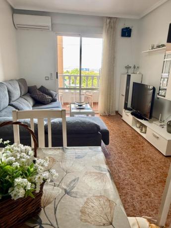 Venta de piso en Piso en Calle Villa Madrid, 41, Parque de las Naciones, Torrevieja, Torrevieja
 photo 1