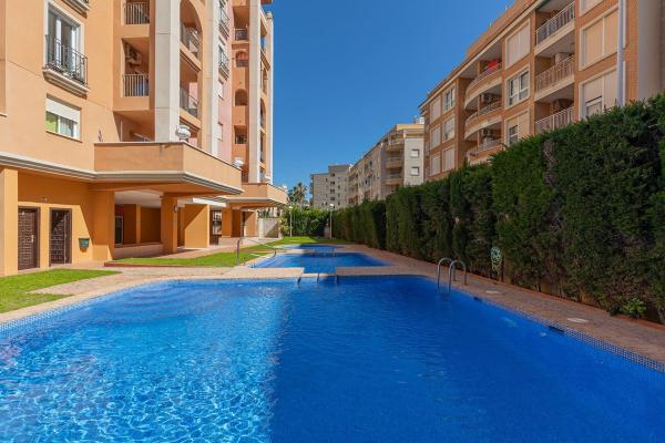 Venta de piso en Piso en Playa de los Locos, Torrevieja, Torrevieja
thumbnail 3