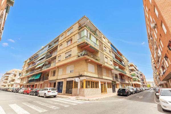 Sale of flat in Piso en Calle Valencia, 12, El Acequión, Torrevieja, Torrevieja
photo 1