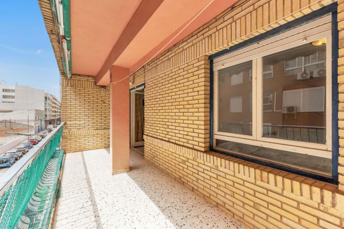 Venta de piso en Piso en Calle Valencia, 12, El Acequión, Torrevieja, Torrevieja
photo 2