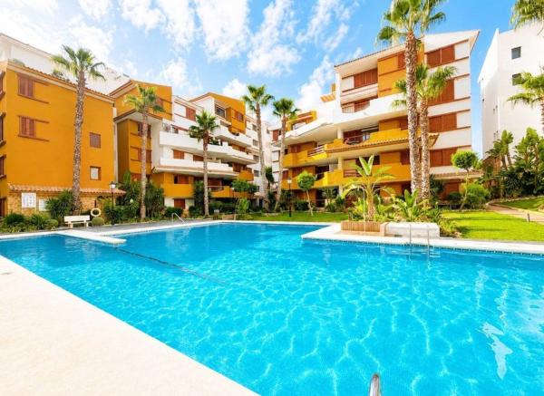 Sale of flat in Piso en Calle Ciclón, Punta Prima, Torrevieja, Torrevieja
photo 1