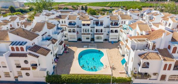 Venta de piso en Piso en Playa de los Náufragos, Torrevieja, Torrevieja
 photo 1