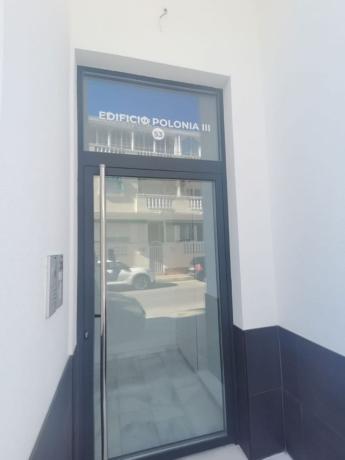 Casa o chalet independiente en Centro - Muelle Pesquero, Torrevieja thumbnail 2