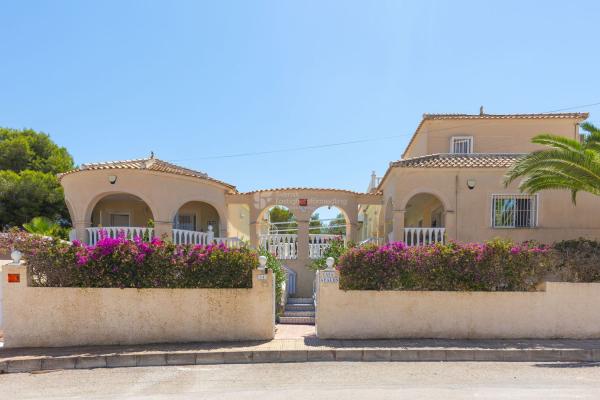 Casa o chalet independiente en Calle Dinamarca, 31, Playa de los Locos, Torrevieja thumbnail 3