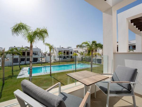 Chalet independiente en venta en Casa o chalet en Los Balcones - Los Altos del Edén, Torrevieja, Torrevieja photo 1