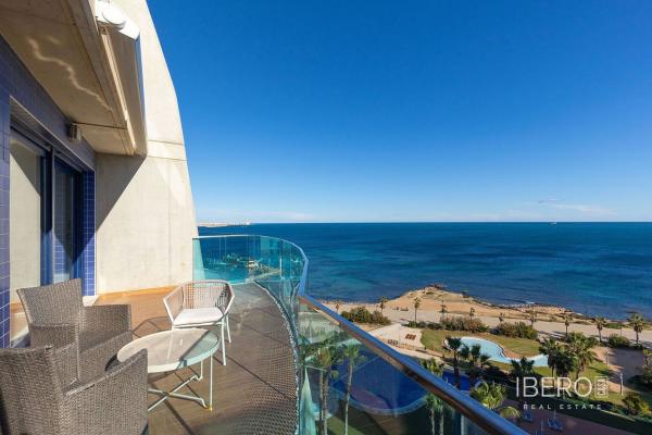 Sale of flat in Piso en Calle Mar de Fondo, Punta Prima, Torrevieja, Torrevieja
photo 1