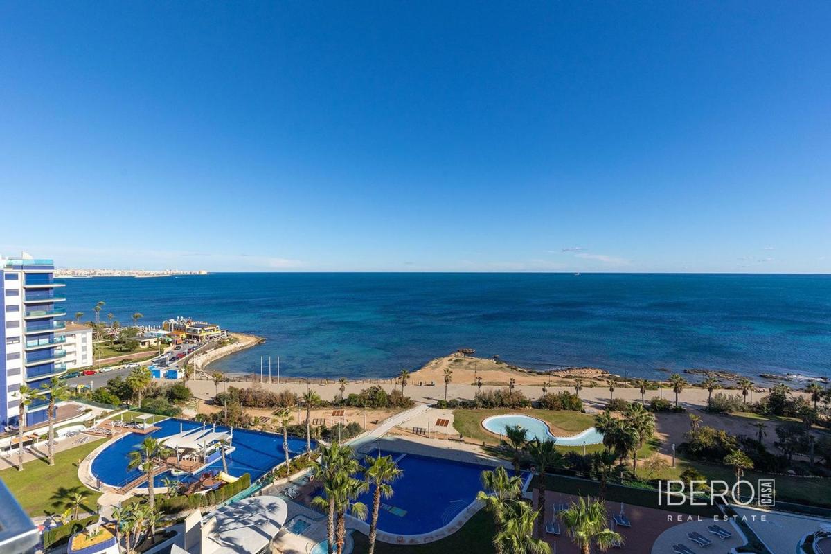 Sale of apartment in Piso en Calle Mar de Fondo, Punta Prima, Torrevieja, Torrevieja
photo 2