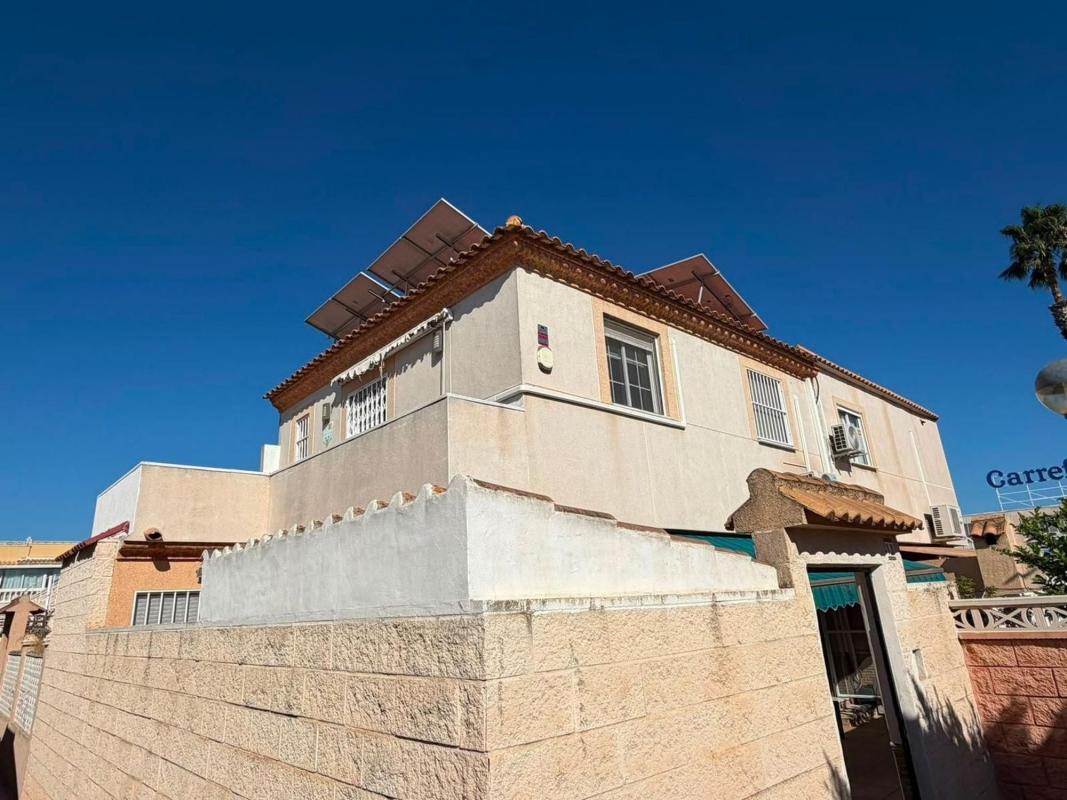 Venta de chalet independiente en Casa o chalet independiente en La Siesta - El Salado - Torreta, Torrevieja, Torrevieja
photo 2