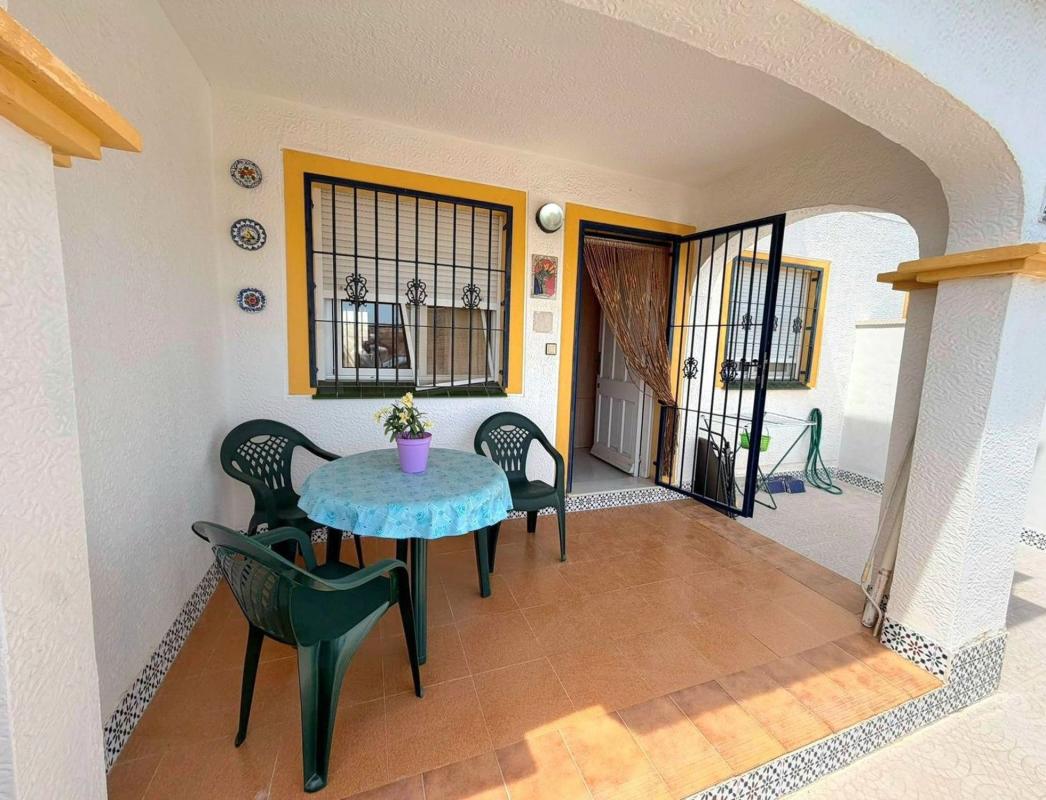 Venta de chalet adosado en Chalet adosado en La Siesta - El Salado - Torreta, Torrevieja , Torrevieja photo 3