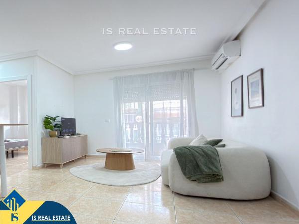 Sale of flat in Piso en Avenida Habaneras - Curva de Palangre, Torrevieja, Torrevieja
 photo 4