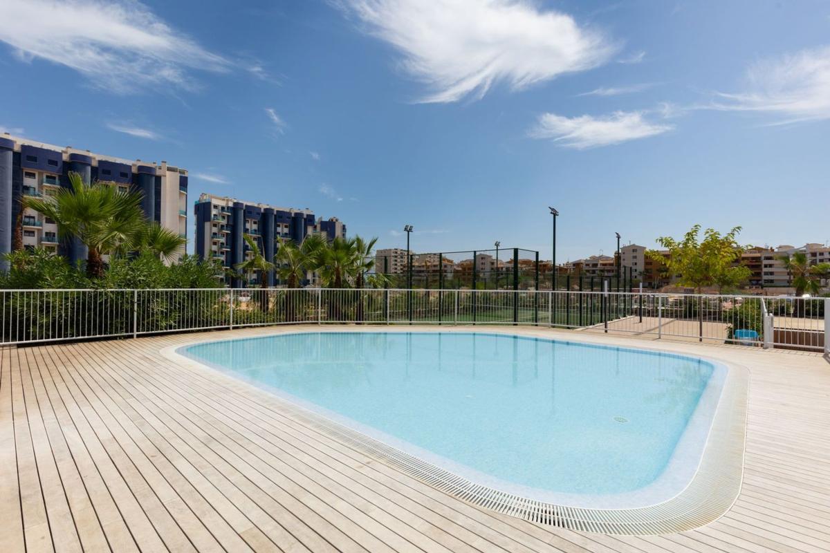 Venta de piso en Piso en Avenida de las Olas, Punta Prima, Torrevieja, Torrevieja
photo 3