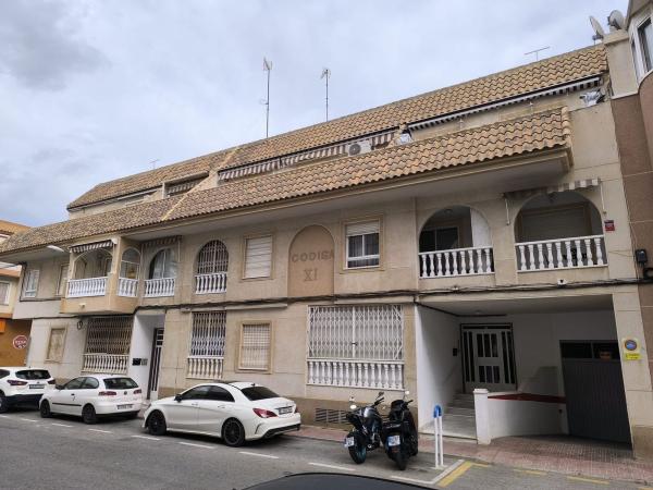 Venta de piso en Piso en Calle Galeón, 43, Avenida Habaneras - Curva de Palangre, Torrevieja, Torrevieja
photo 1