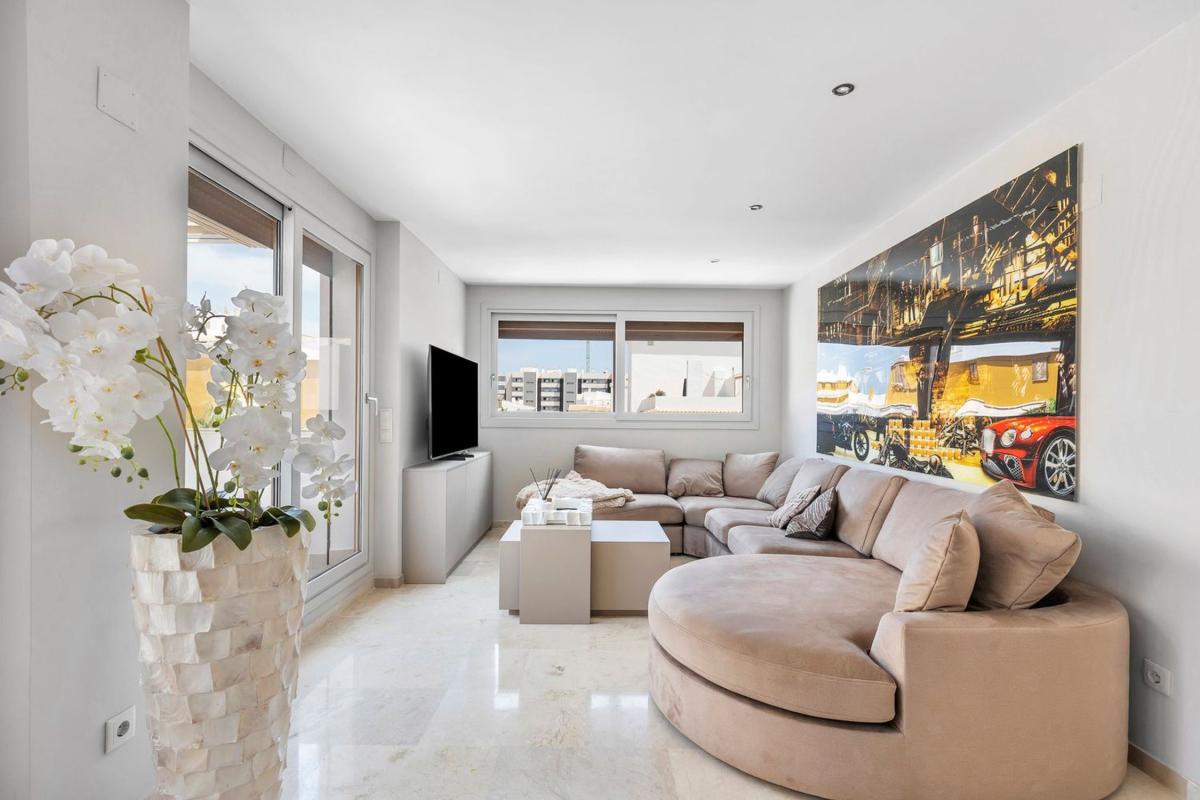 Venta de piso en Piso en Calle Marejada, Punta Prima, Torrevieja, Torrevieja
photo 3