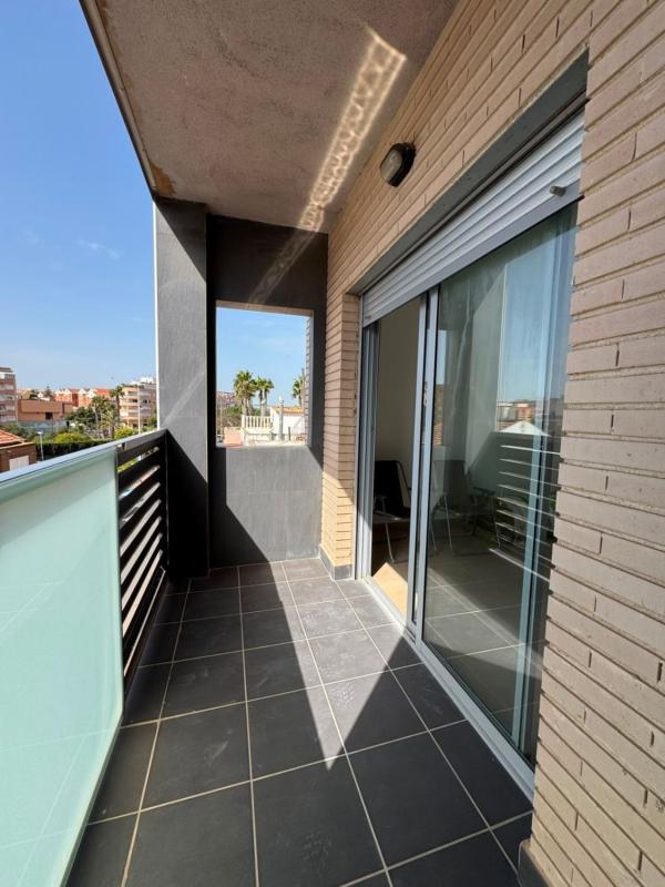 Venta de piso en Piso en Puerto Deportivo, Torrevieja, Torrevieja
photo 2