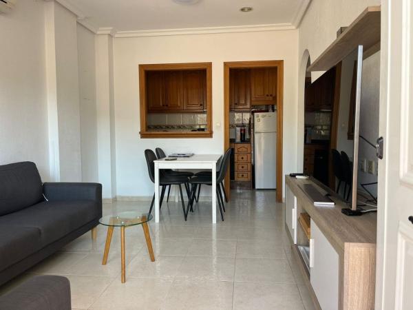 Продажа квартиры на Piso en Avenida Diego Ramírez Pastor, Avenida Habaneras - Curva de Palangre, Torrevieja, Торревьеха
thumbnail 2