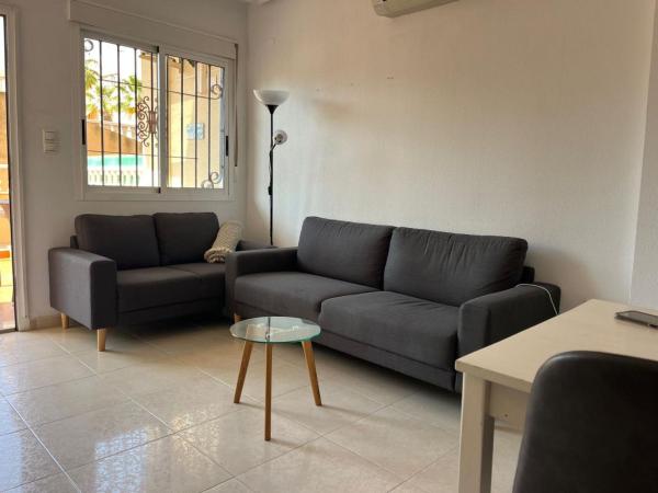 Продажа квартиры на Piso en Avenida Diego Ramírez Pastor, Avenida Habaneras - Curva de Palangre, Torrevieja, Торревьеха
thumbnail 3