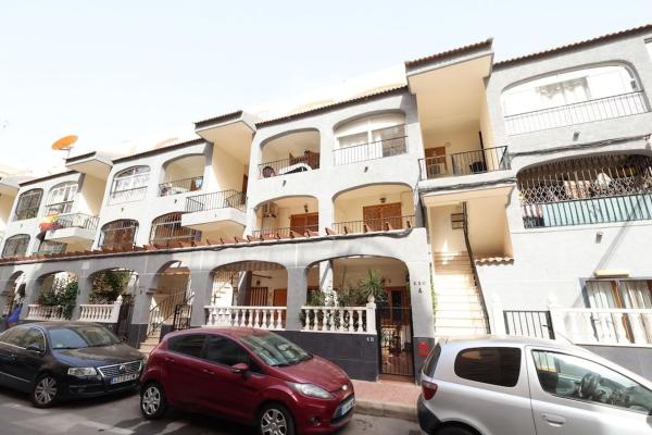 Sale of flat in Piso en Calle Monteagudo, El Acequión, Torrevieja, Torrevieja
photo 1