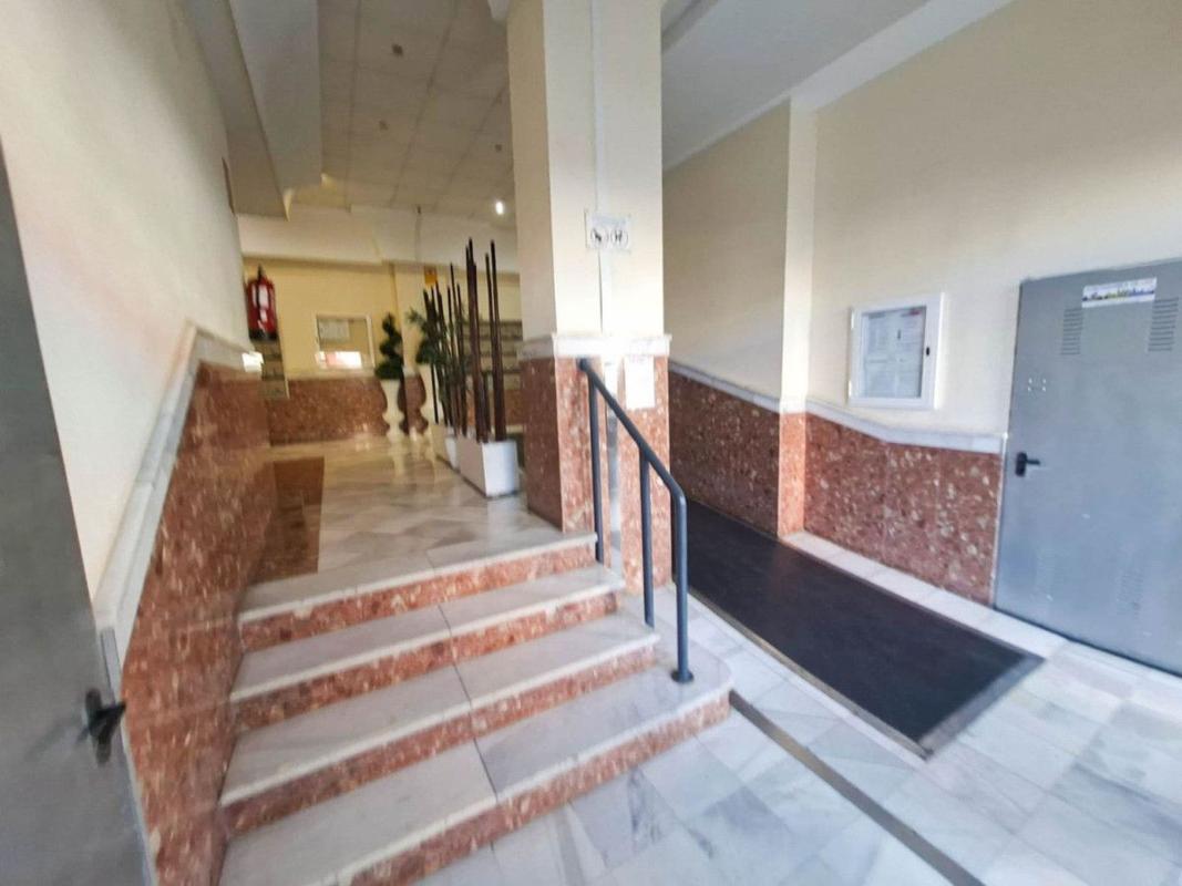 Venta de piso en Piso en Puerto Deportivo, Torrevieja, Torrevieja
photo 2