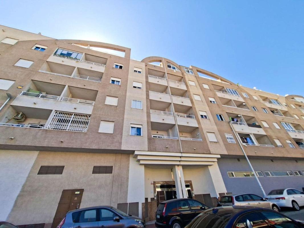Venta de piso en Piso en Puerto Deportivo, Torrevieja, Torrevieja
photo 4