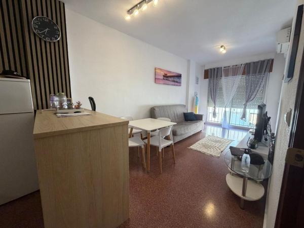 Apartment for sale in Piso en Avenida Habaneras - Curva de Palangre, Torrevieja, Torrevieja photo 1