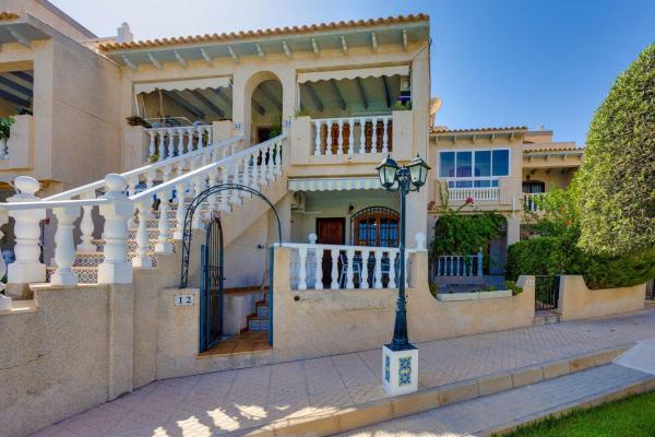 Casa o chalet independiente en Calle Prolongacion Camilo José Cela, Zona los Frutales, Torrevieja photo 1