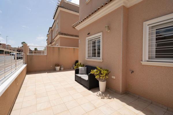 Venta de piso en Los Balcones - Los Altos del Edén, Torrevieja
thumbnail 3
