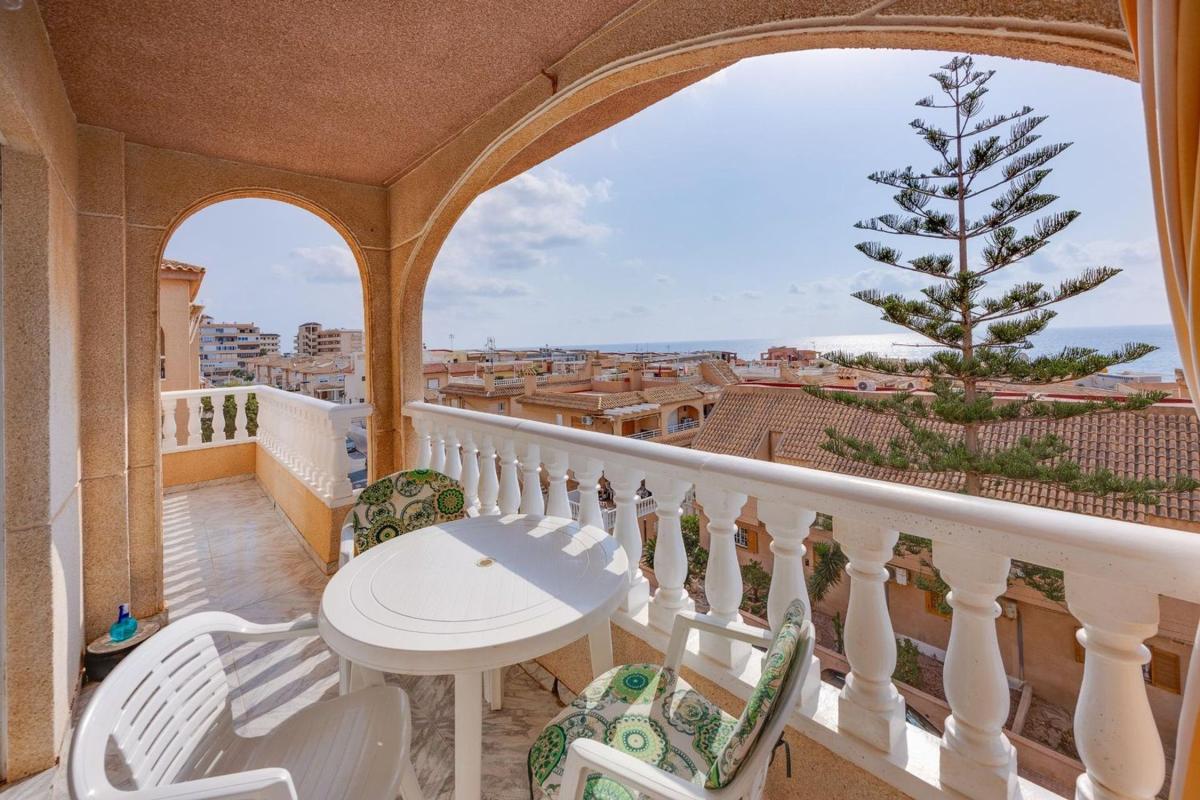 Venta de piso en Piso en Calle Extremadura, Miramar - Torre del Moro, Torrevieja, Torrevieja
 photo 2