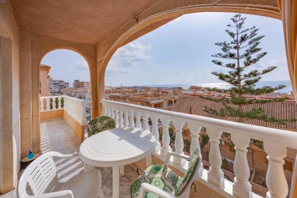 Venta de piso en Piso en Calle Extremadura, Miramar - Torre del Moro, Torrevieja, Torrevieja
thumbnail 2