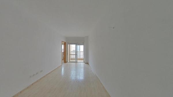 Sale of flat in Piso en Calle la Loma, Avenida Habaneras - Curva de Palangre, Torrevieja, Torrevieja
 photo 2